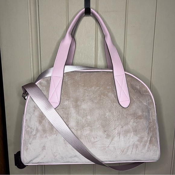 Juicy Couture Heritage Weekender in color Cafe - Picture 6 of 7